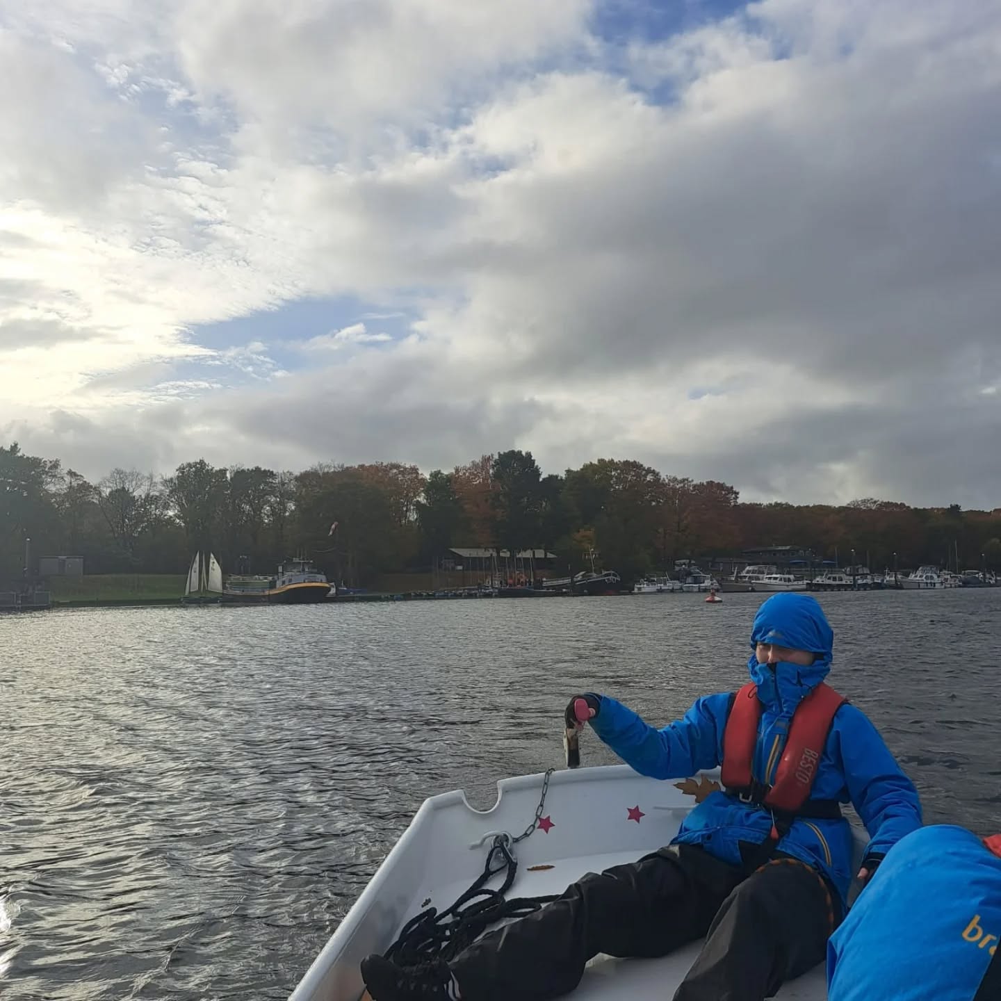 Je bekijkt nu Door de wind, door de regen